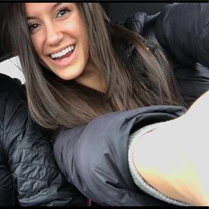 Meet your Posher, Marissa